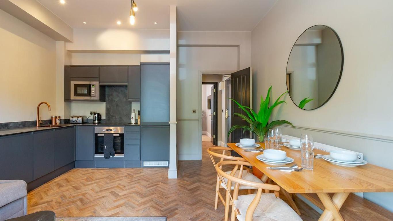 Aparthotel Hy Lytham St Anne'S Lytham St Annes Exteriér fotografie A typical apartment at The Collective Old Oak